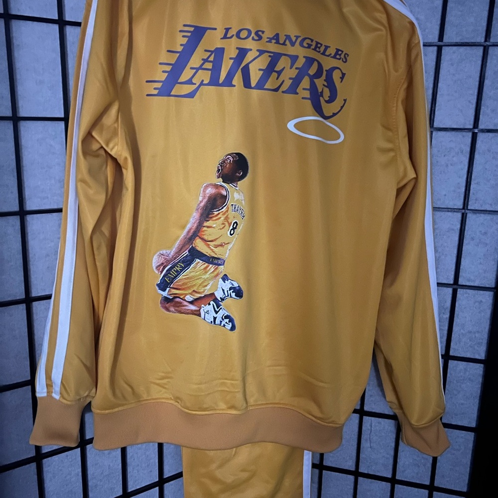 Kobe Halo Dunk Jumpers